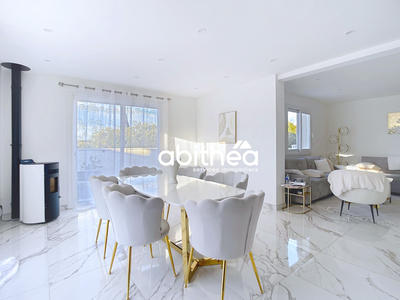 Villa - 140 m² - 4 pièces