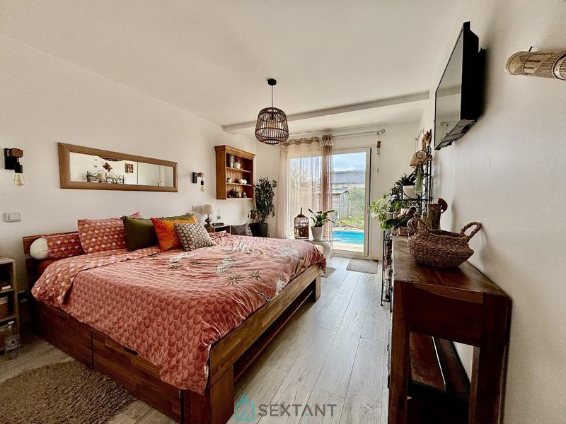 Maison - 220 m² - 9 pièces