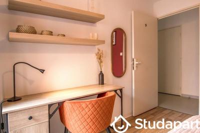 Chambre - 9 m² - 1 pièce