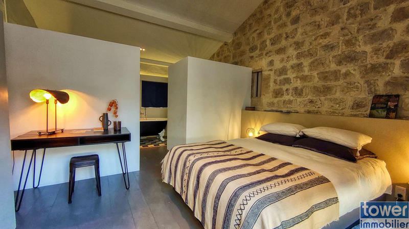 Maison de village - 280 m² - 8 pièces