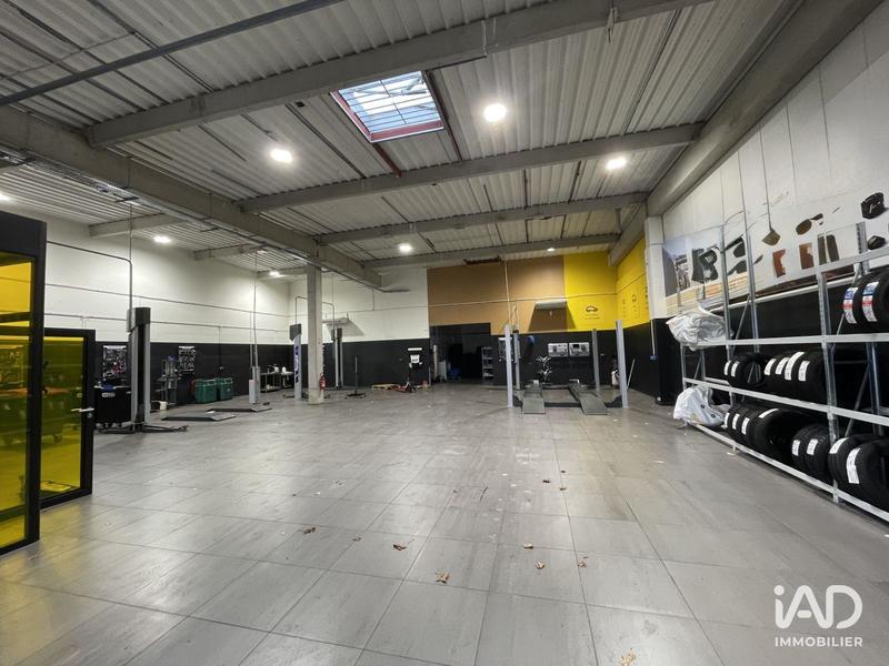 Local commercial - 417 m²