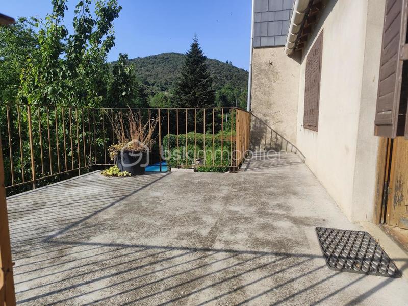 Maison de village - 167 m² - 10 pièces