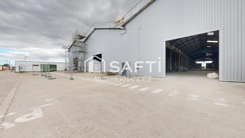 Bureau - 10 600 m² - 8 pièces