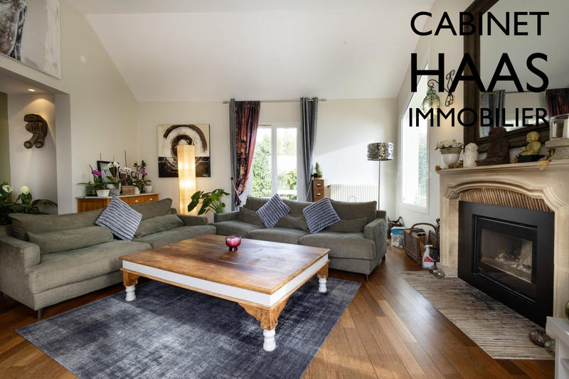 Maison contemporaine - 213 m² - 12 pièces