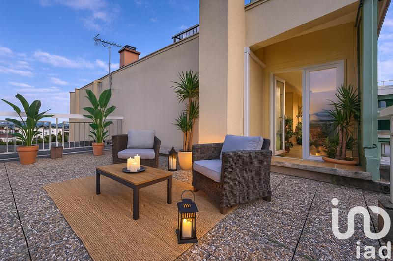 Appartement - 90 m² - 4 pièces