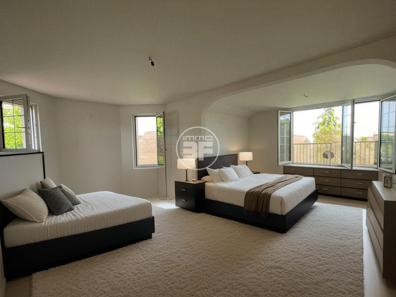 Maison - 356 m² - 8 pièces