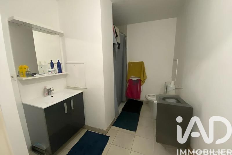 Studio - 30 m² - 1 pièce