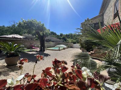 Maison provençale - 140 m² - 5 pièces