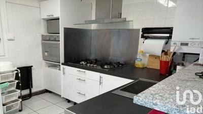 Maison - 84 m² - 6 pièces