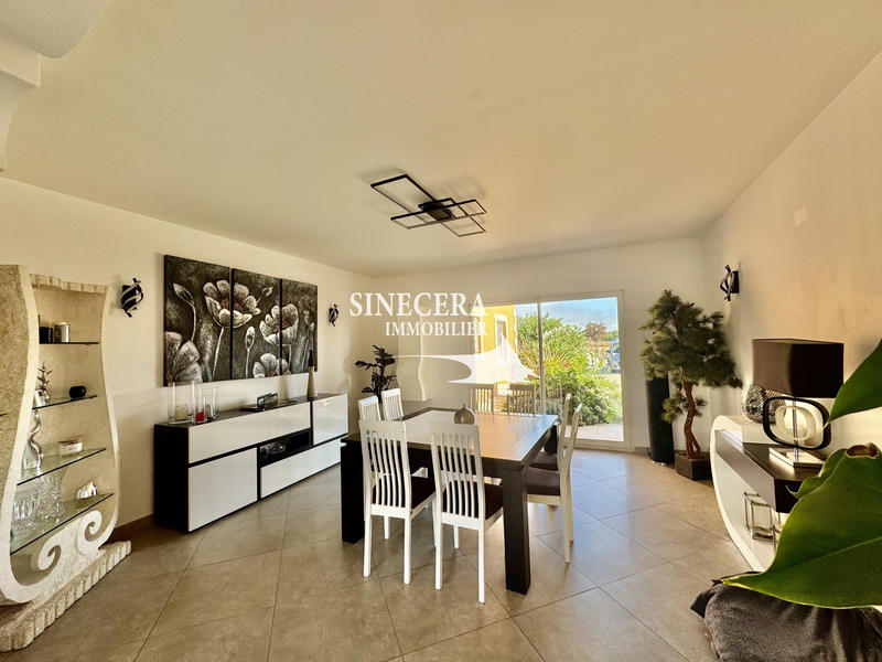 Maison - 224 m² - 9 pièces