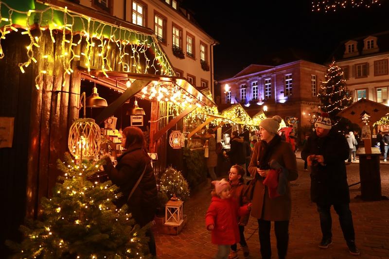 Chasse aux trésors de Noël : un guide dans le ciel