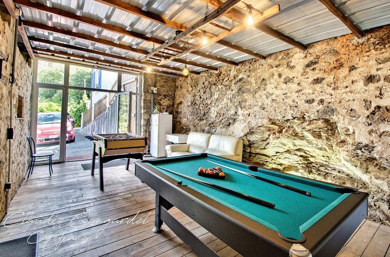 Maison - 144 m² - 8 pièces