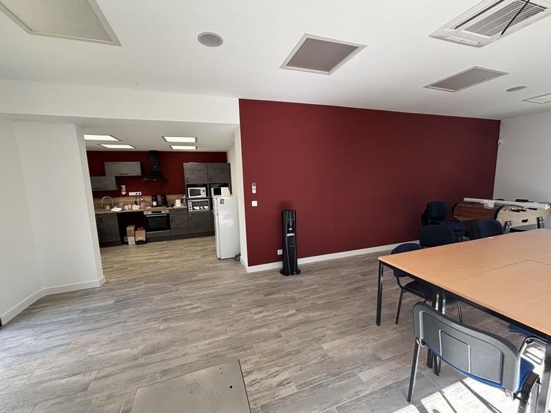 Local d'activités - 1 000 m²