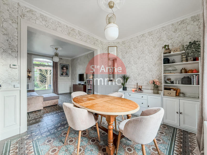 Maison - 140 m² - 6 pièces