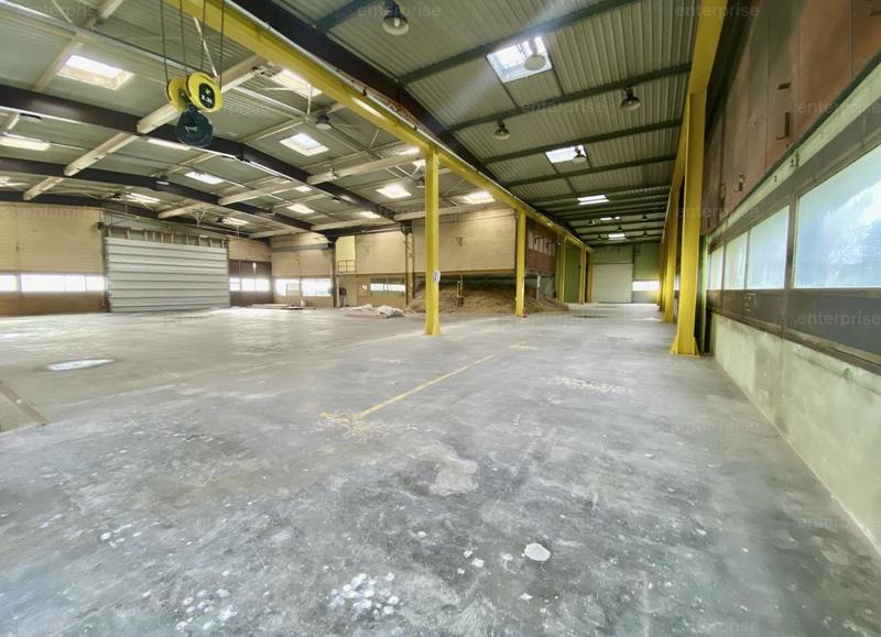 Local d'activité / Entrepôt - 1 535 m²