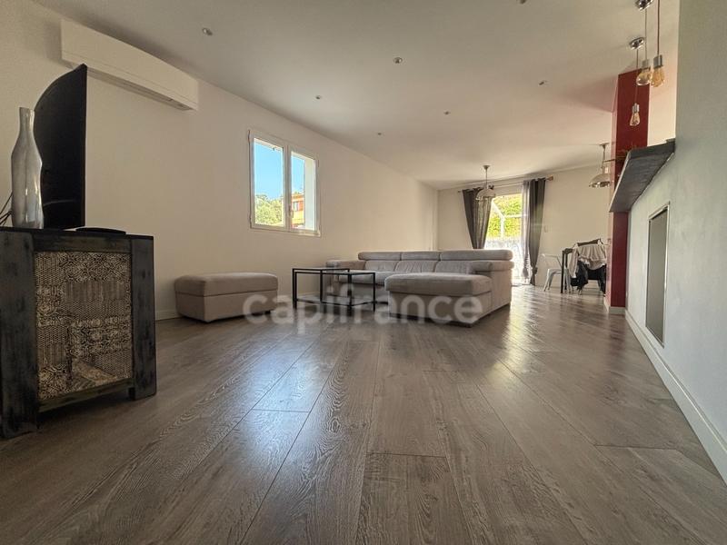 Maison - 170 m² - 6 pièces