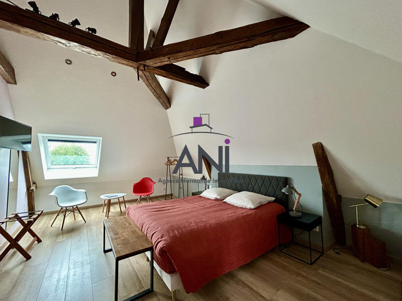 Maison - 205 m² - 9 pièces