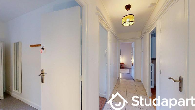 Chambre - 9 m² - 1 pièce