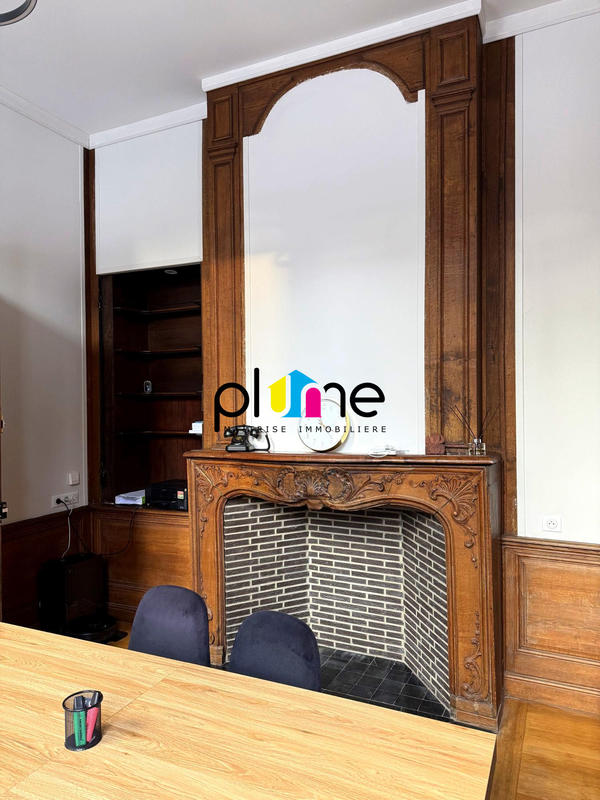 Bureau - 61 m²