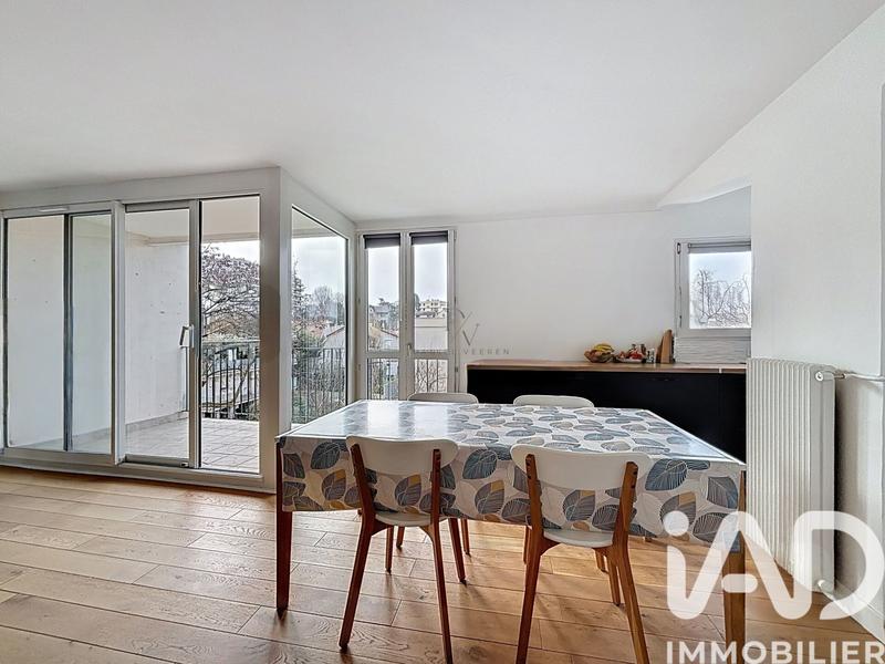 Appartement - 99 m² - 5 pièces