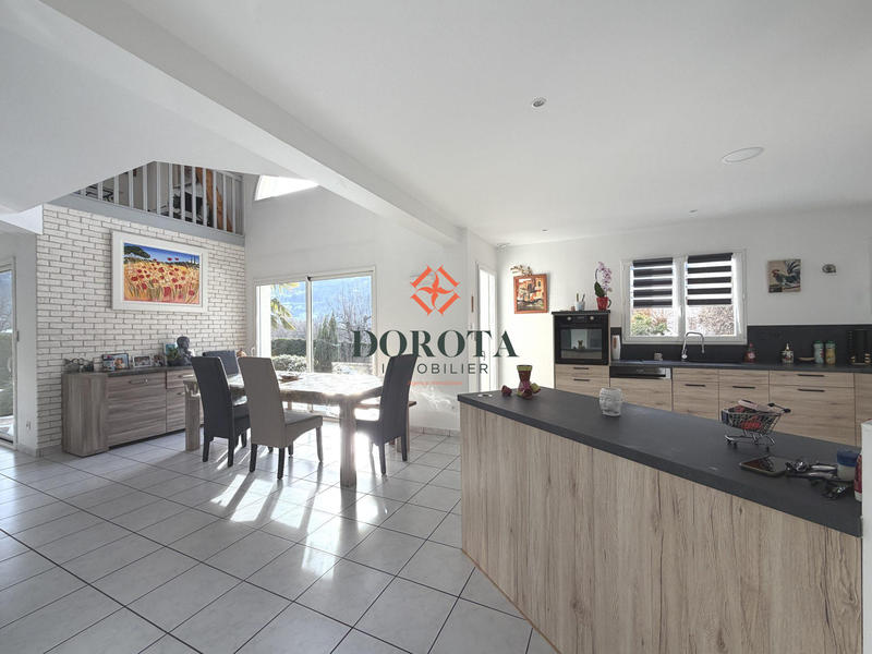 Maison - 164 m² - 5 pièces