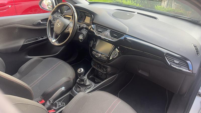 Opel Corsa V 1.4 i 90 Design