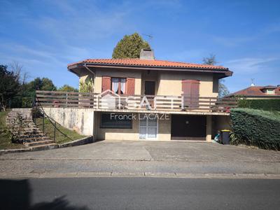 Maison - 105 m² - 7 pièces