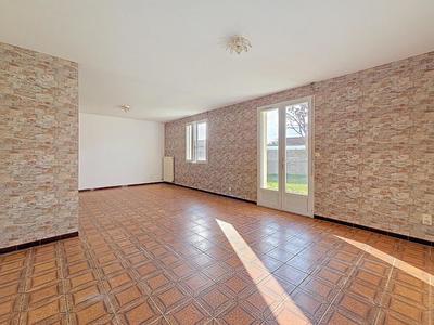 Maison traditionnelle - 99 m² - 4 pièces