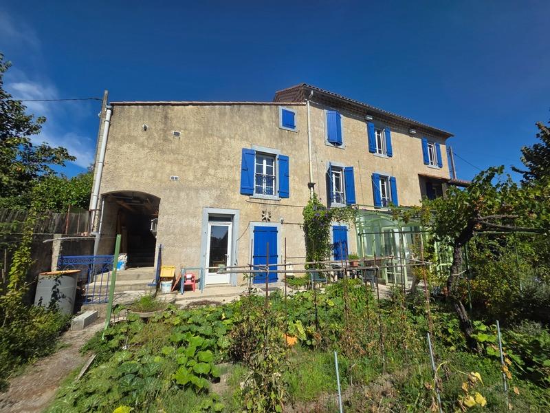 Maison - 140 m² - 8 pièces