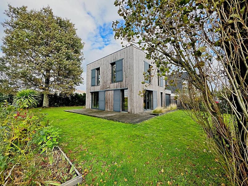 Maison - 105 m² - 5 pièces