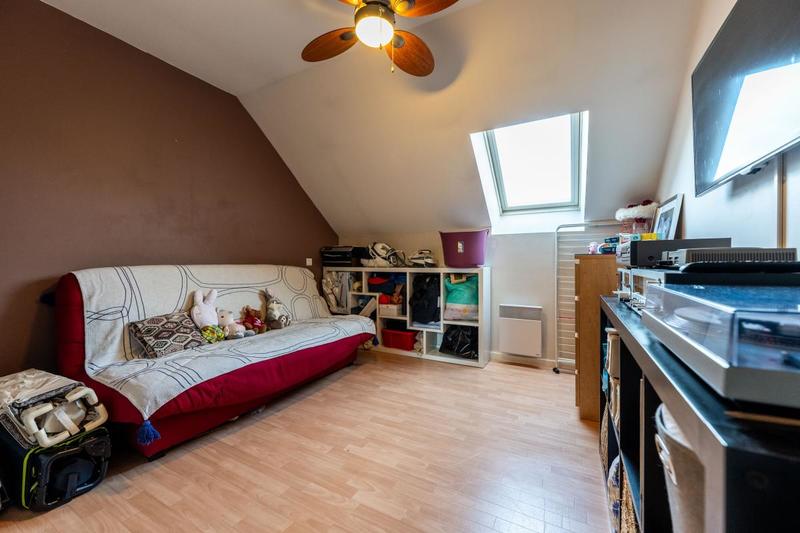 Maison - 95 m² - 5 pièces