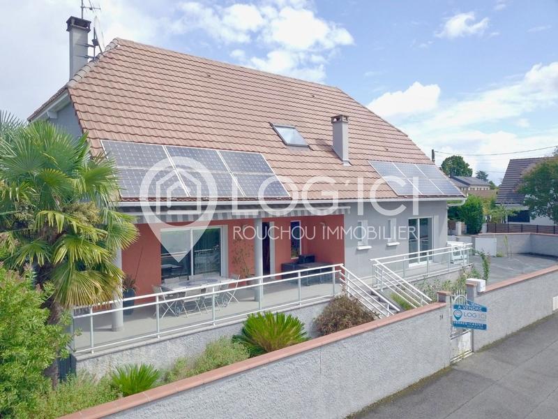 Maison - 204 m² - 6 pièces