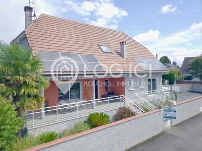 Maison - 204 m² - 6 pièces