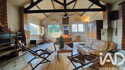 Maison - 230 m² - 6 pièces