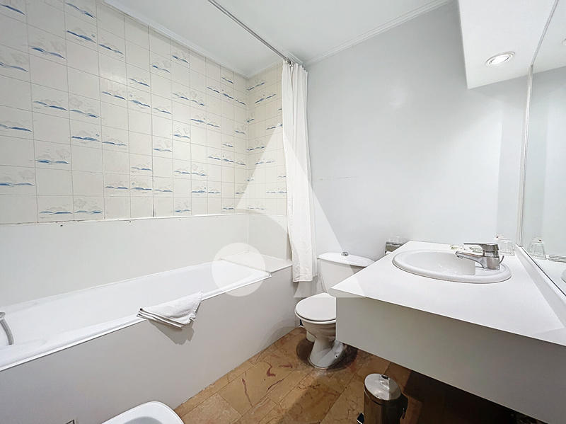 Hôtel particulier - 1 050 m² - 30 pièces