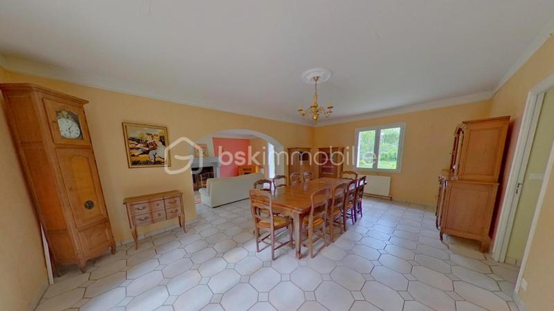 Propriété - 149 m² - 6 pièces