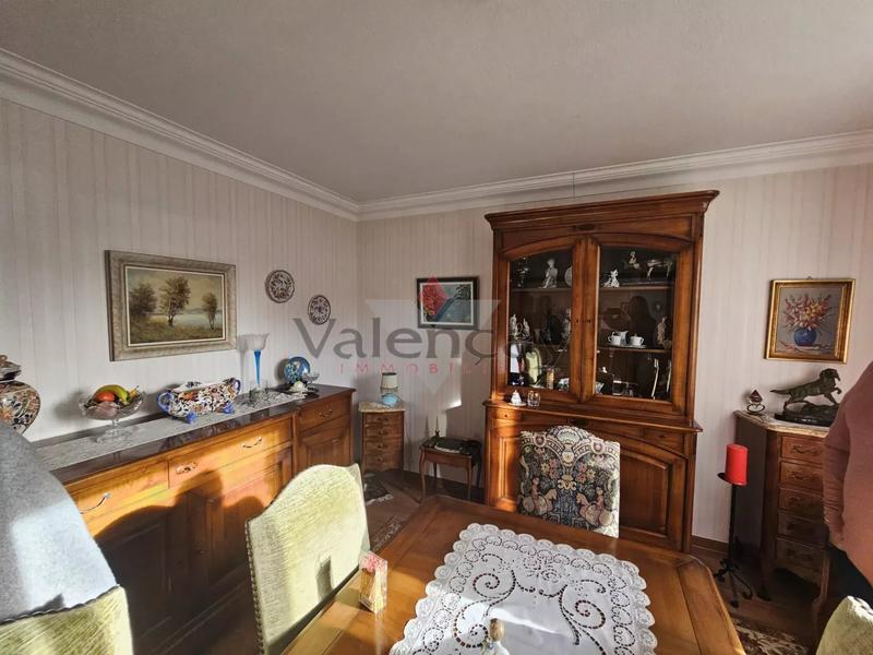 Maison - 146 m² - 7 pièces