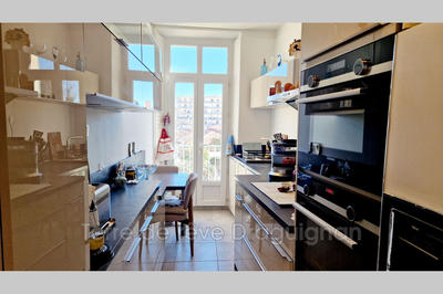 Appartement - 93 m² - 3 pièces