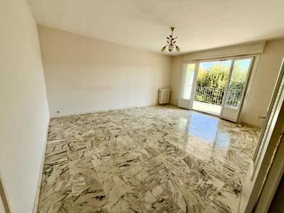 Appartement - 100 m² - 4 pièces