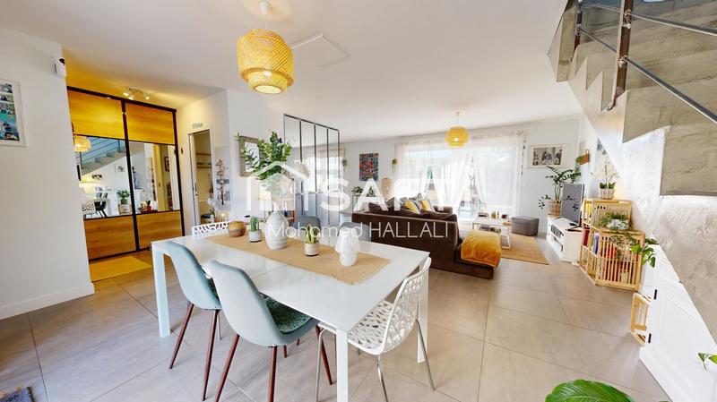 Maison - 167 m² - 6 pièces