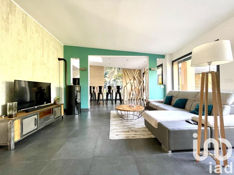 Maison - 145 m² - 6 pièces