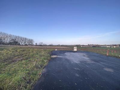 Terrain constructible - 707 m²