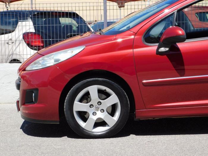 Peugeot 207 1.6 Thp 16v Feline 3p