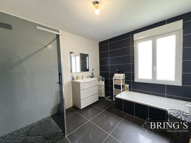 Maison - 130 m² - 5 pièces