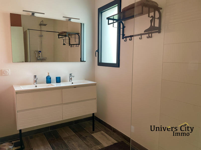 Maison - 133 m² - 6 pièces