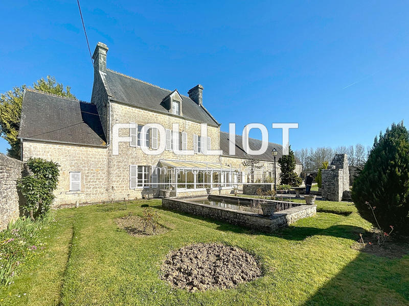 Maison - 200 m² - 8 pièces