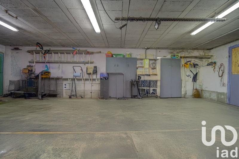 Maison - 203 m² - 9 pièces