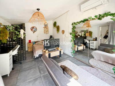 Maison - 200 m² - 7 pièces