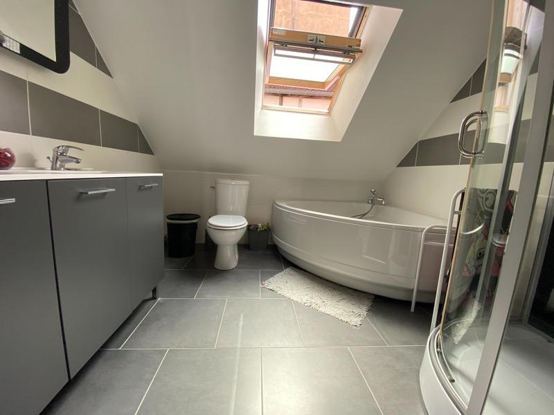 Appartement - 110 m² - 6 pièces