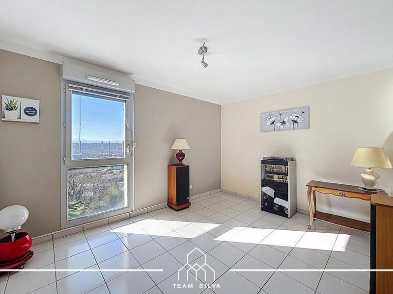 Appartement - 77 m² - 4 pièces